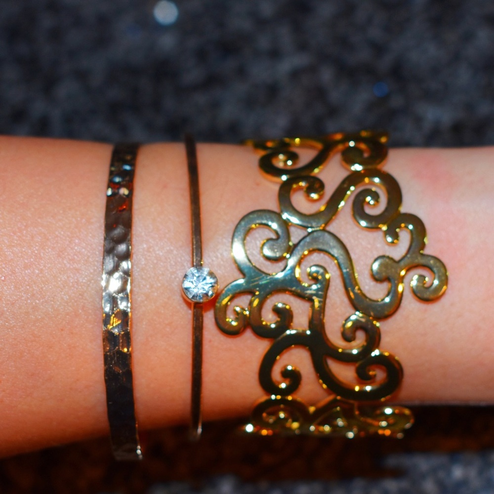 🆕 Gold Cuff Bangle Bracelet